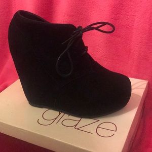Glaze Camilla-1 Platform Lace Up Ankle Booty Pumps